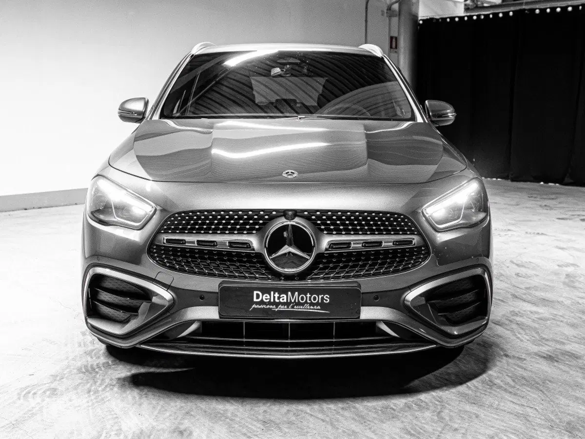 Mercedes-Benz GLA SUV nuova a Ancona (5)