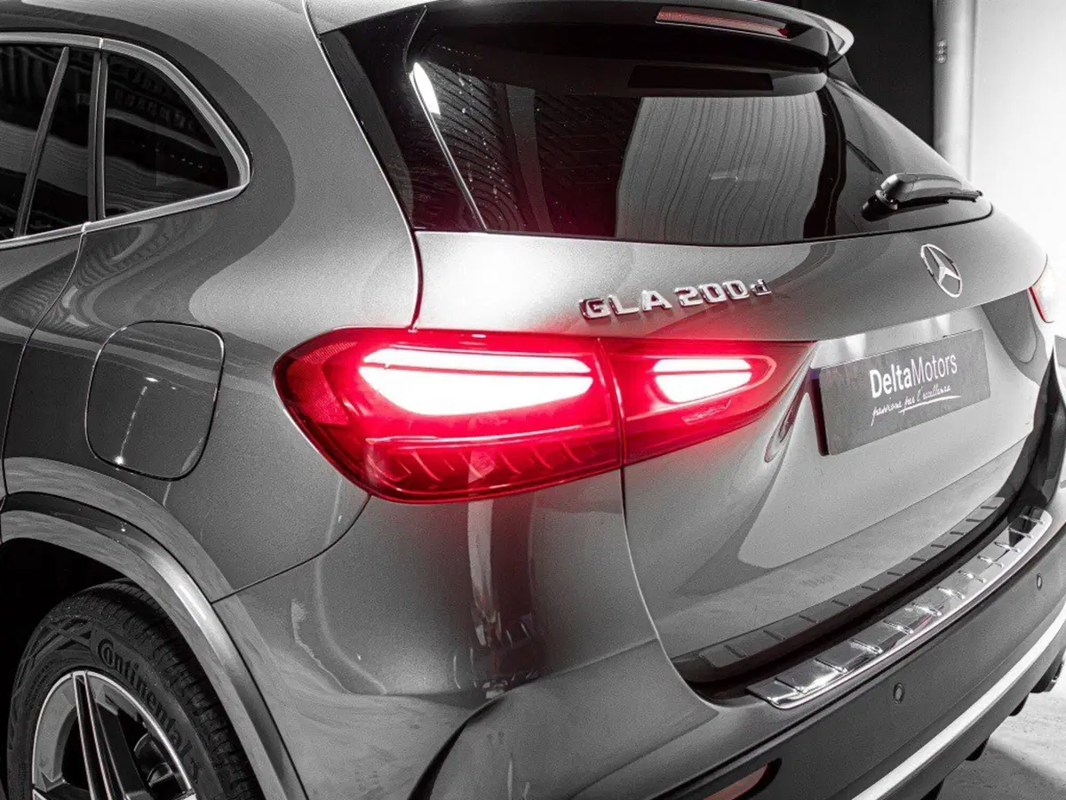Mercedes-Benz GLA SUV nuova a Ancona (8)