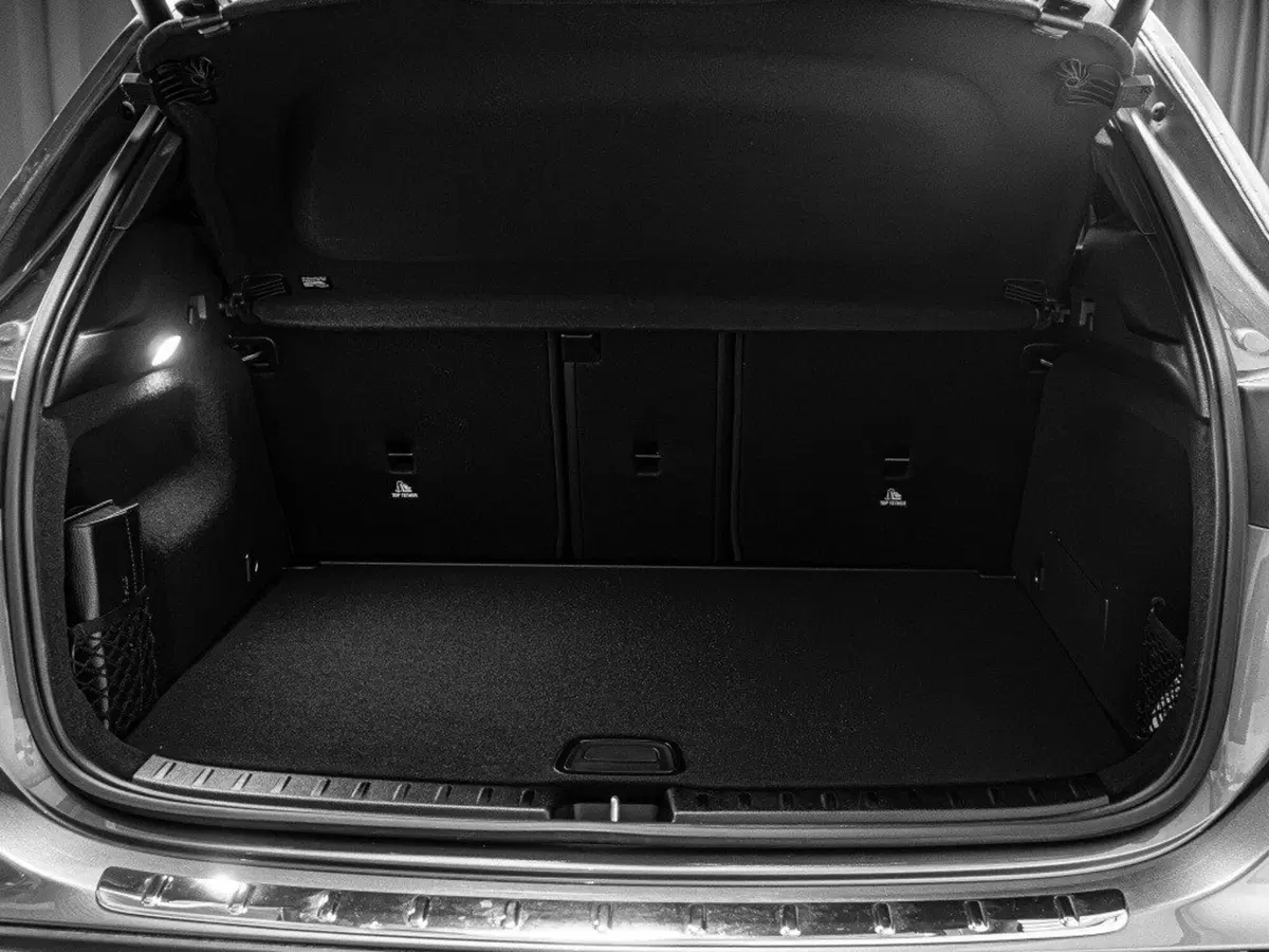 Mercedes-Benz GLA SUV nuova a Ancona (9)