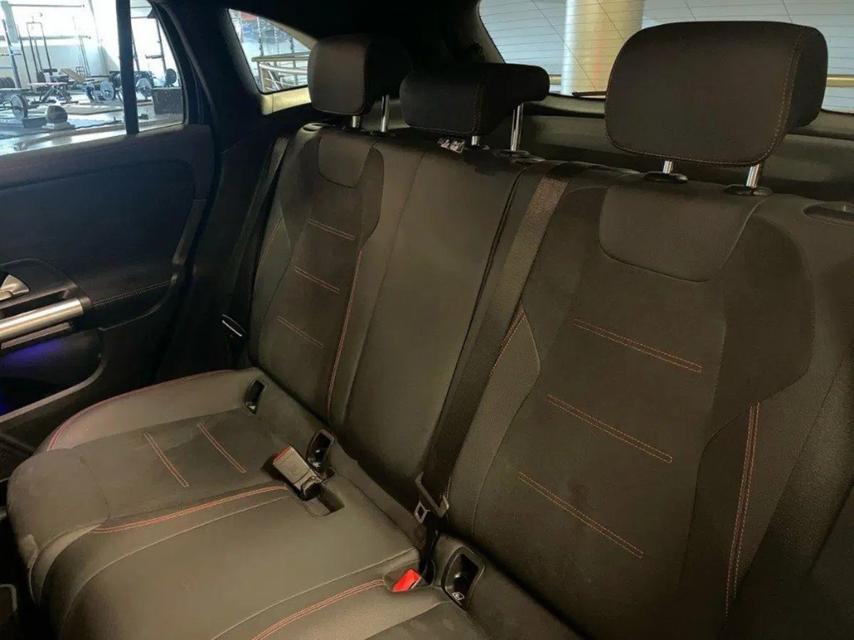 Mercedes-Benz GLA SUV usata a Ancona (13)