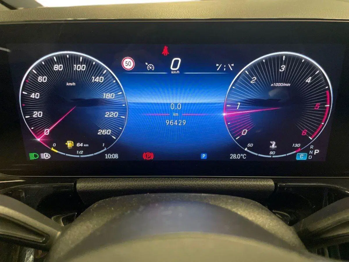 Mercedes-Benz GLA SUV usata a Ancona (9)