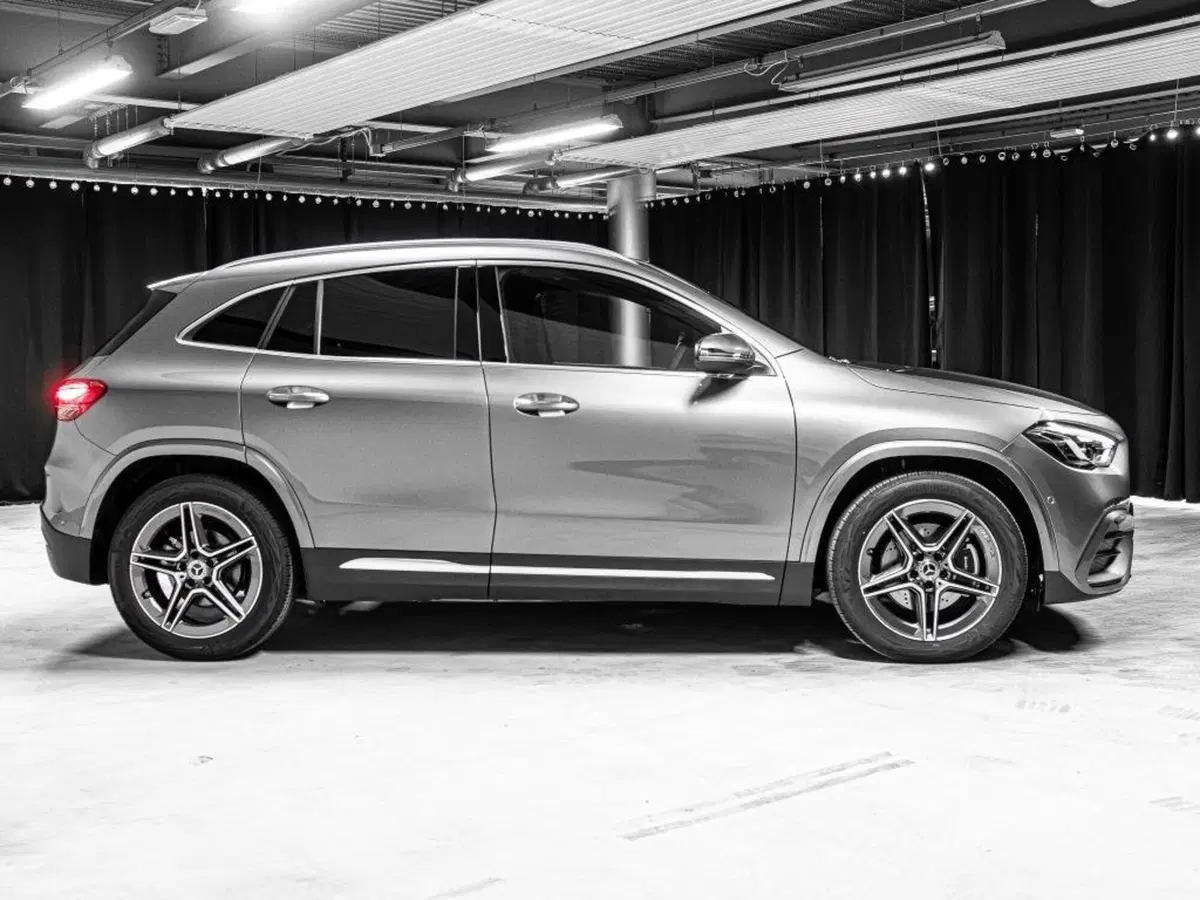 Mercedes-Benz GLA SUV nuova a Ancona (4)