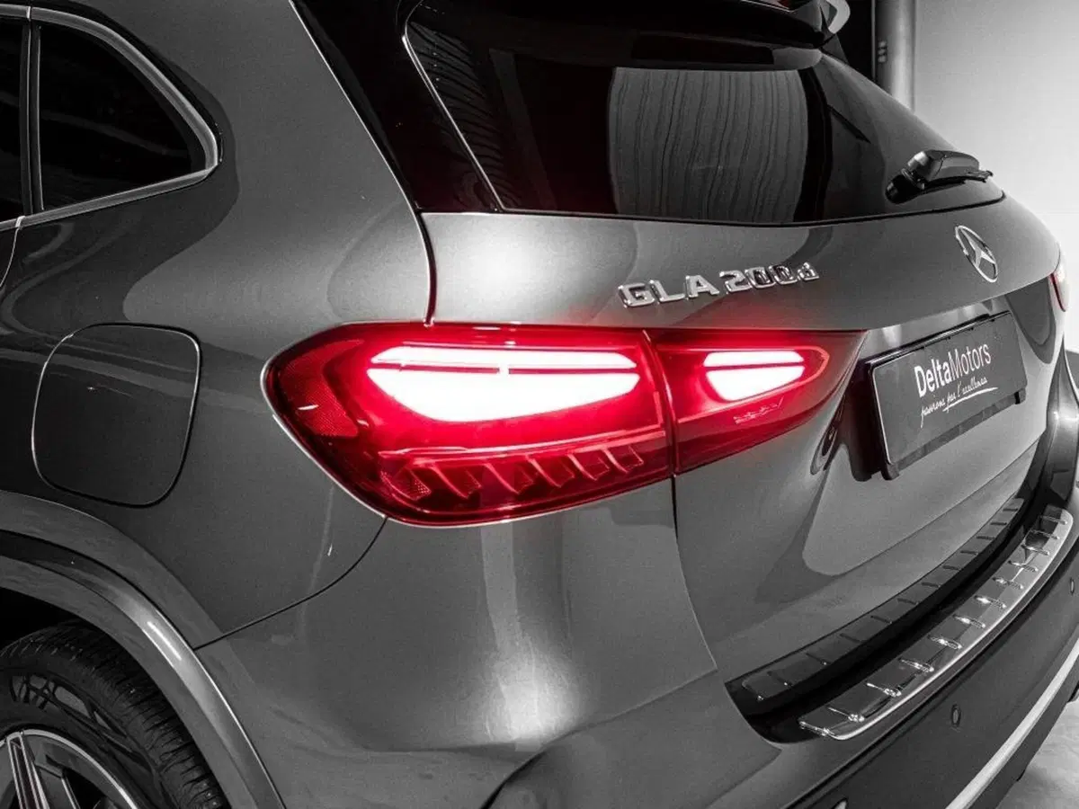 Mercedes-Benz GLA SUV nuova a Ancona (7)