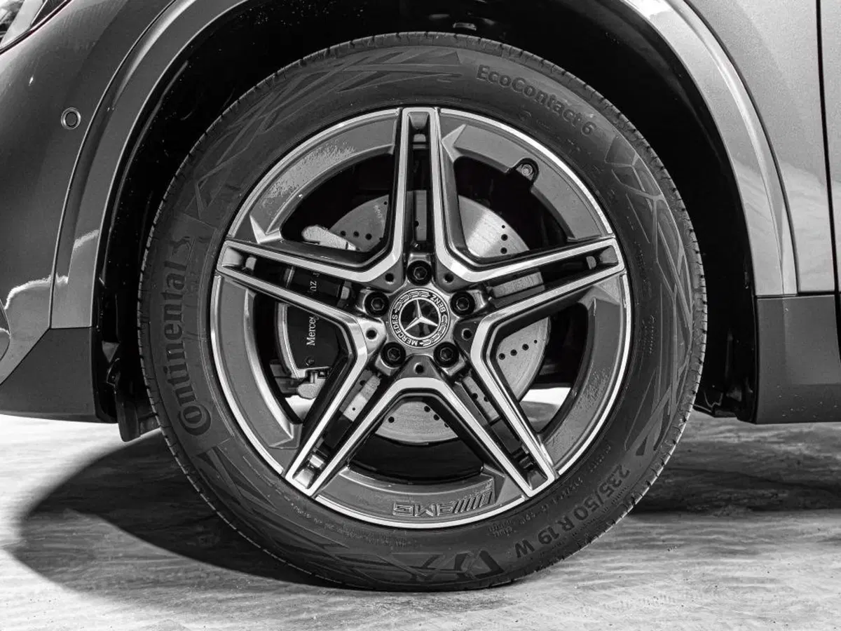 Mercedes-Benz GLA SUV nuova a Ancona (8)