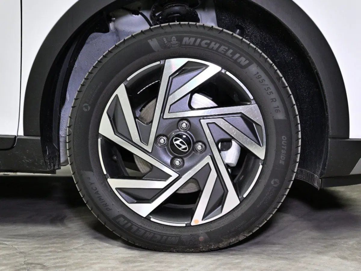 Hyundai Bayon nuova a Ancona (9)