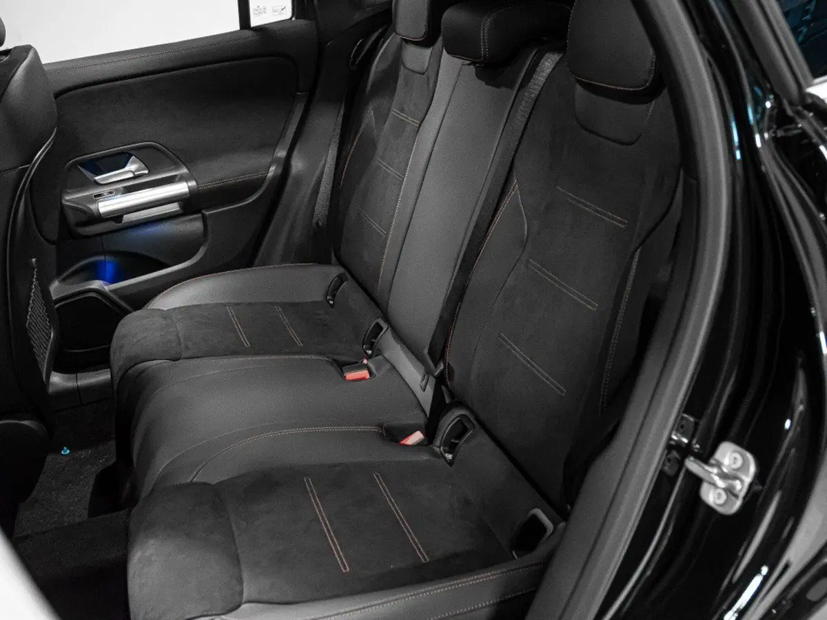 Mercedes-Benz GLA SUV nuova a Ancona (13)