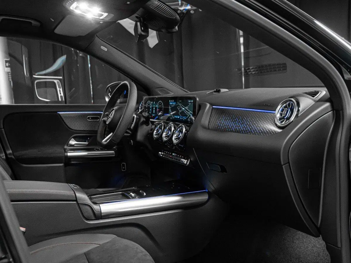 Mercedes-Benz GLA SUV nuova a Ancona (14)