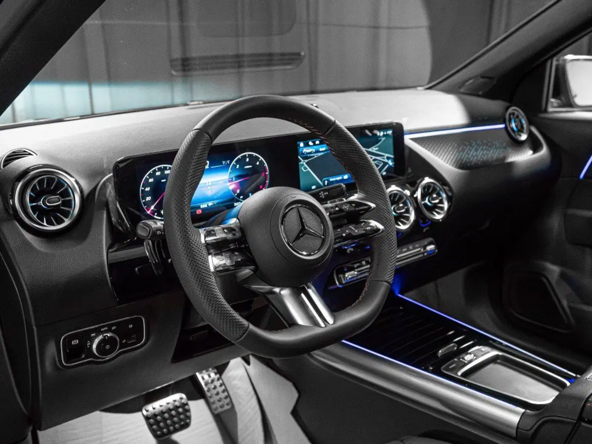 Mercedes-Benz GLA SUV nuova a Ancona (16)
