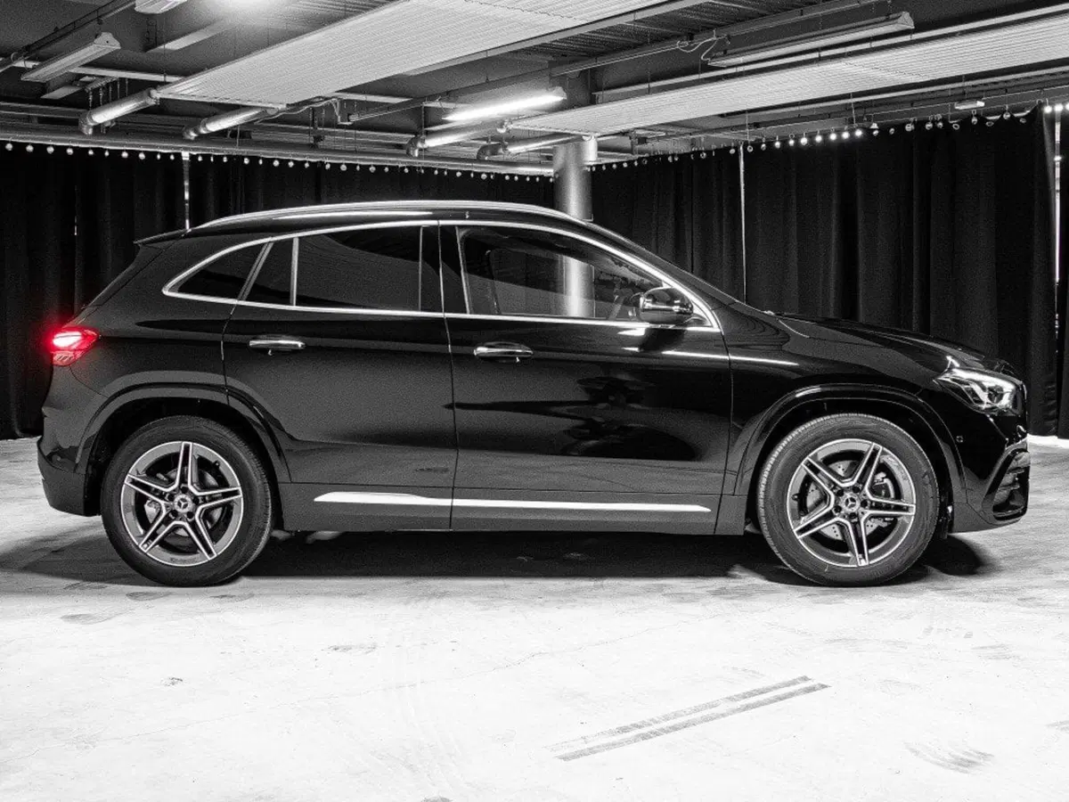 Mercedes-Benz GLA SUV nuova a Ancona (6)