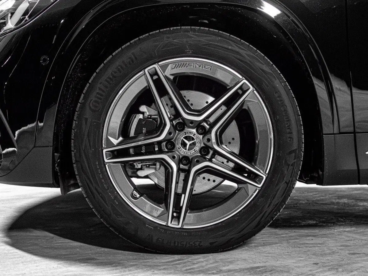 Mercedes-Benz GLA SUV nuova a Ancona (9)