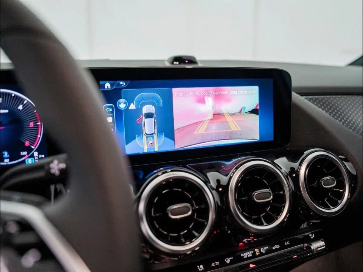 Mercedes-Benz GLA SUV nuova a Ancona (20)