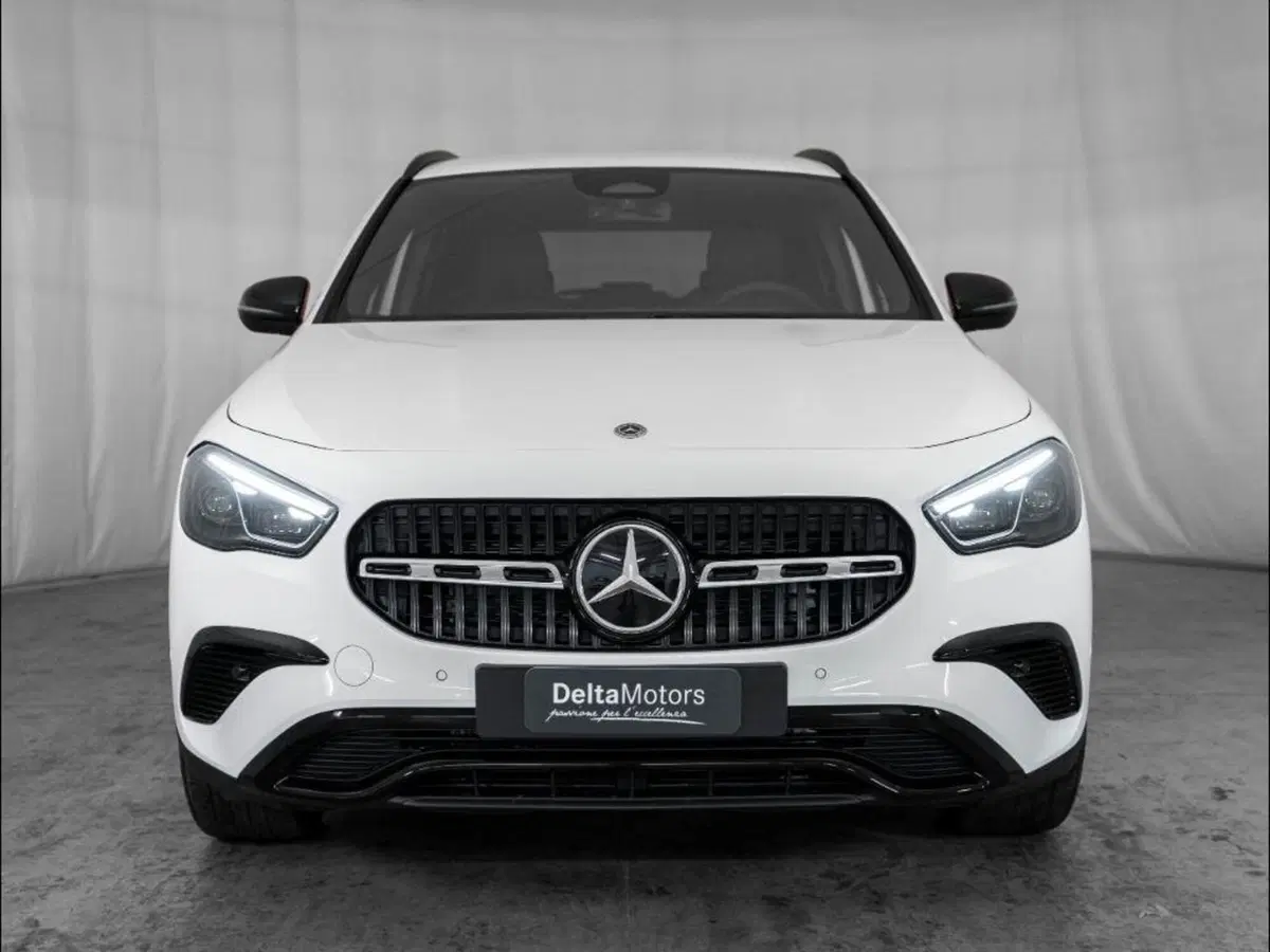 Mercedes-Benz GLA SUV nuova a Ancona (5)