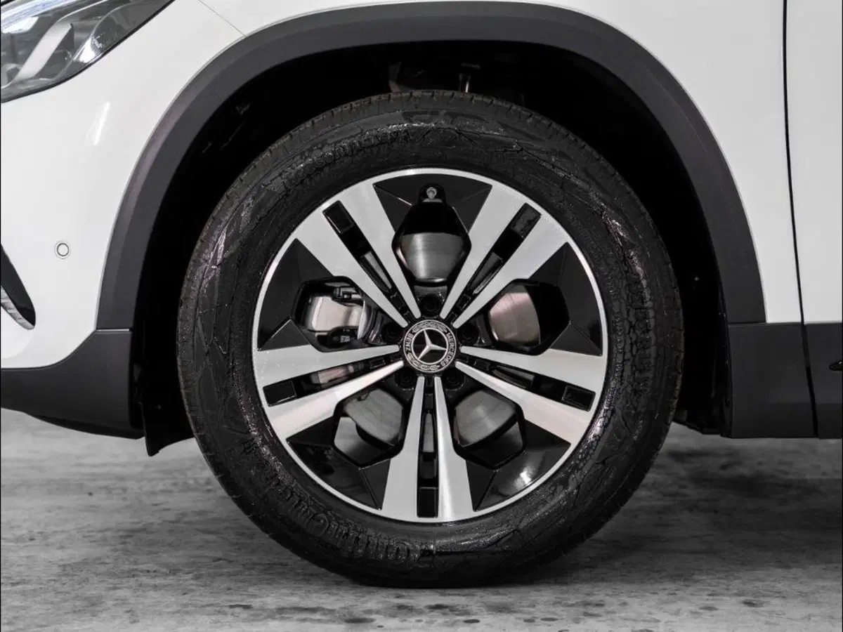 Mercedes-Benz GLA SUV nuova a Ancona (7)