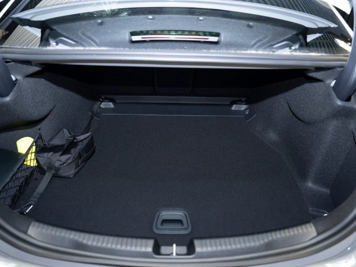 Mercedes-Benz Classe C nuova a Ancona (15)