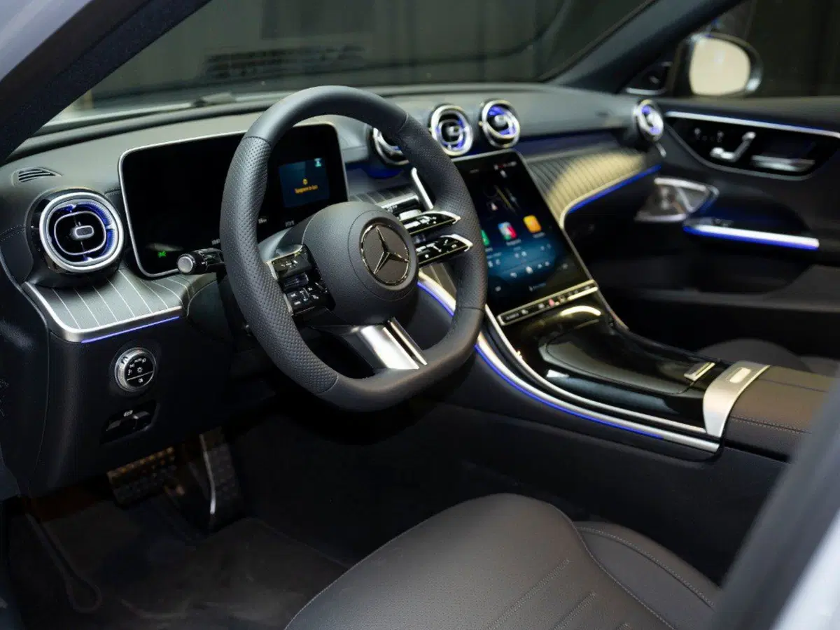 Mercedes-Benz Classe C nuova a Ancona (19)