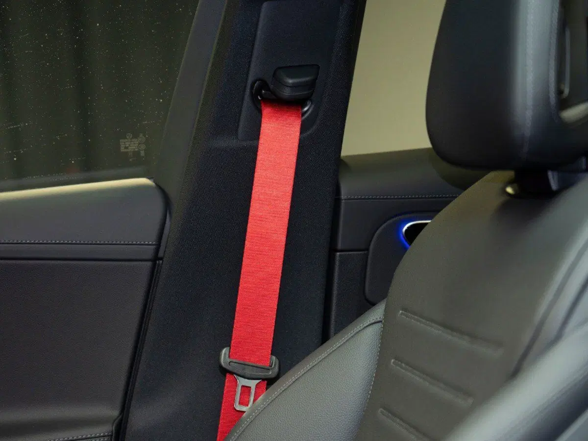Mercedes-Benz Classe C nuova a Ancona (20)