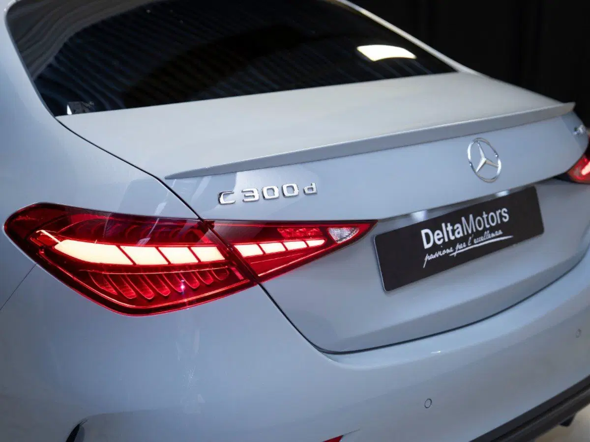 Mercedes-Benz Classe C nuova a Ancona (5)