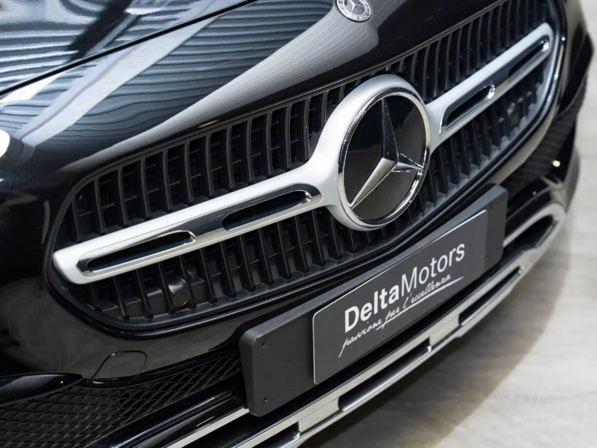 Mercedes-Benz Classe C Station Wagon nuova a Ancona (12)