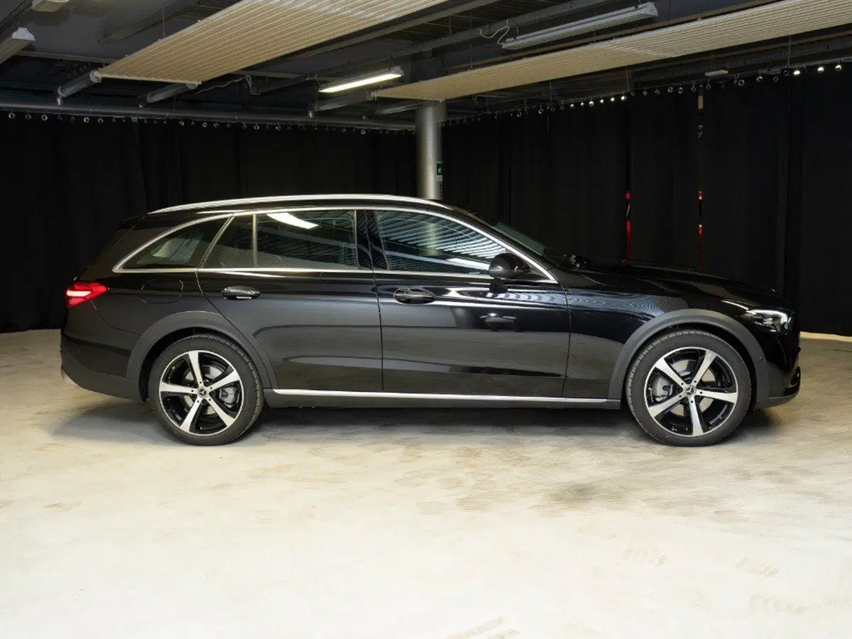 Mercedes-Benz Classe C Station Wagon nuova a Ancona (6)