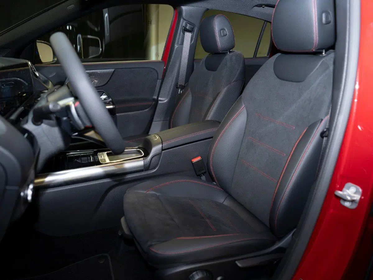 Mercedes-Benz GLA SUV nuova a Ancona (16)