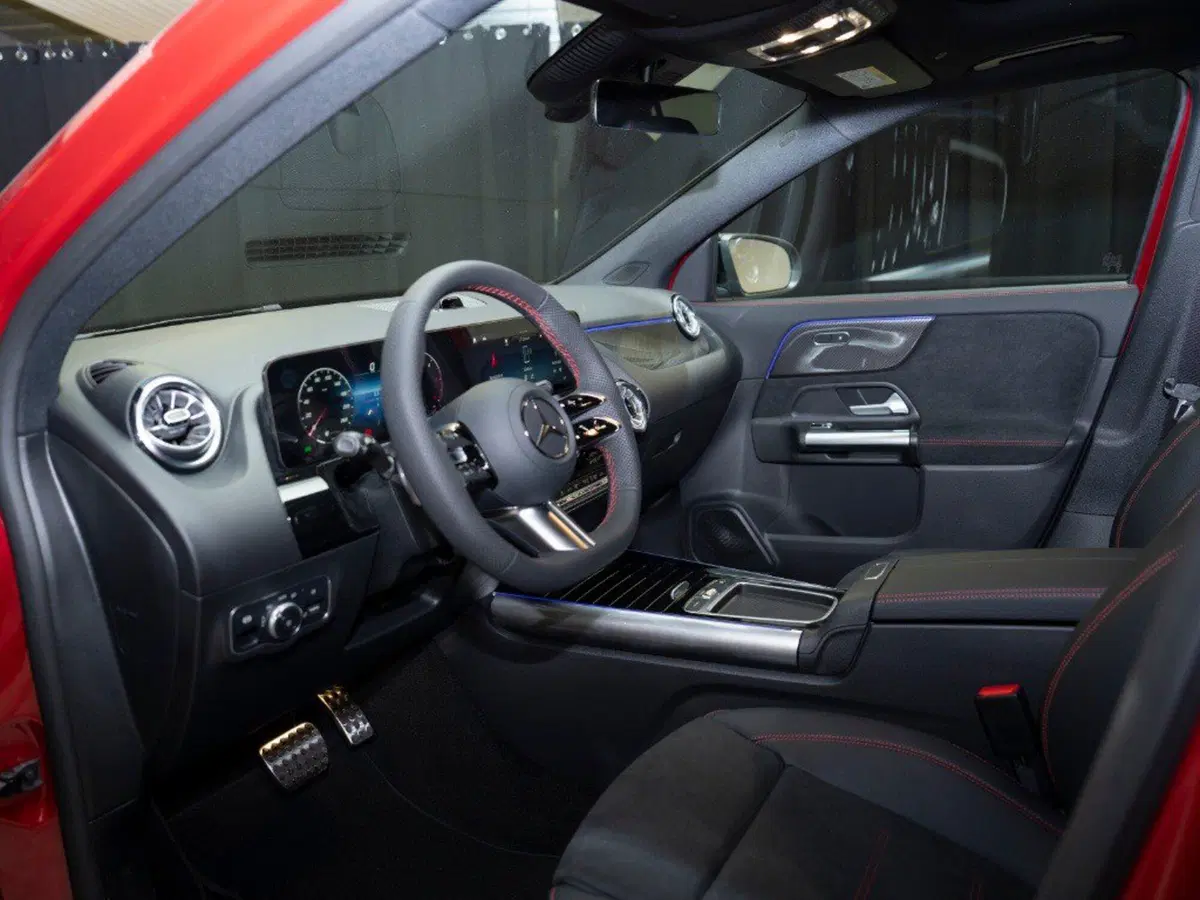 Mercedes-Benz GLA SUV nuova a Ancona (20)