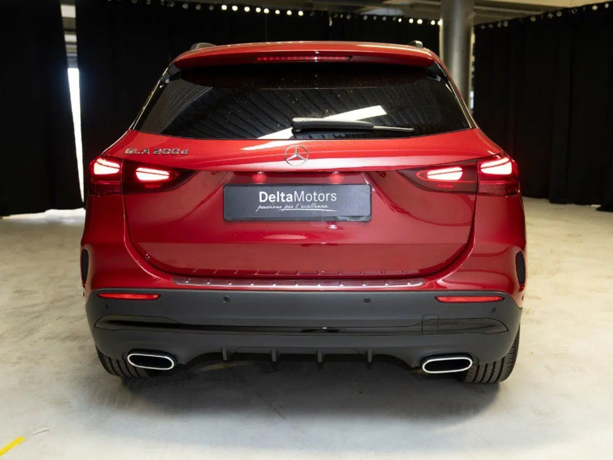Mercedes-Benz GLA SUV nuova a Ancona (4)