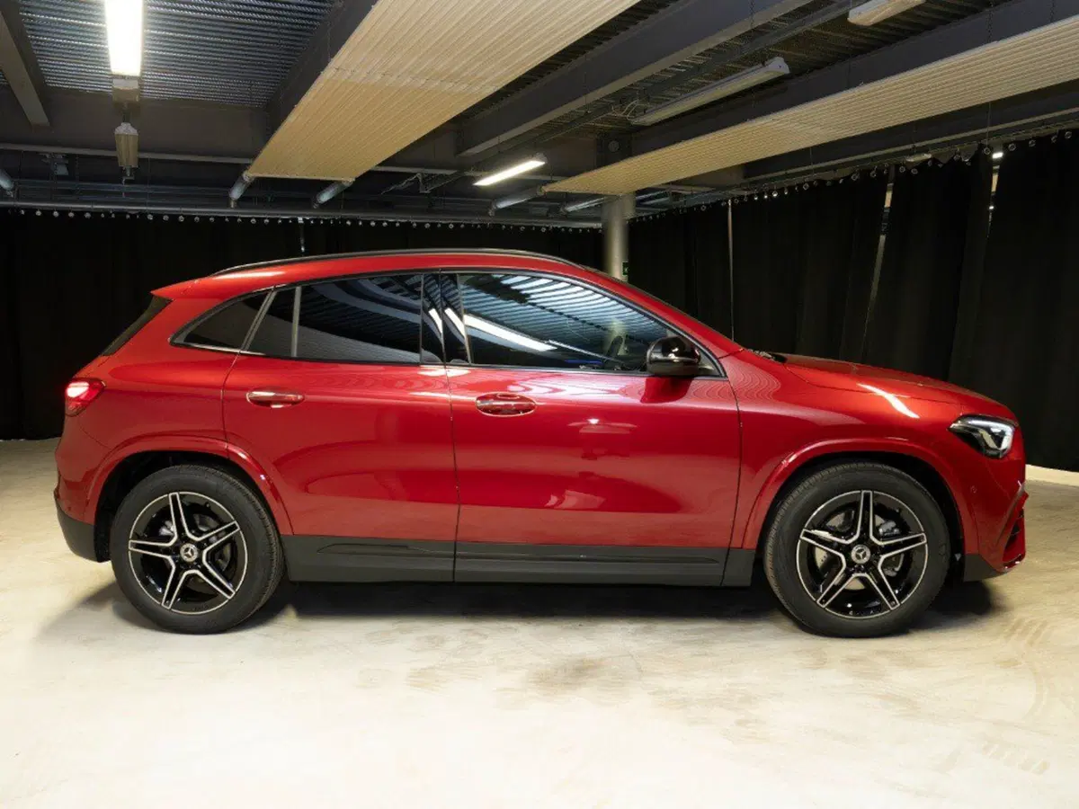 Mercedes-Benz GLA SUV nuova a Ancona (7)