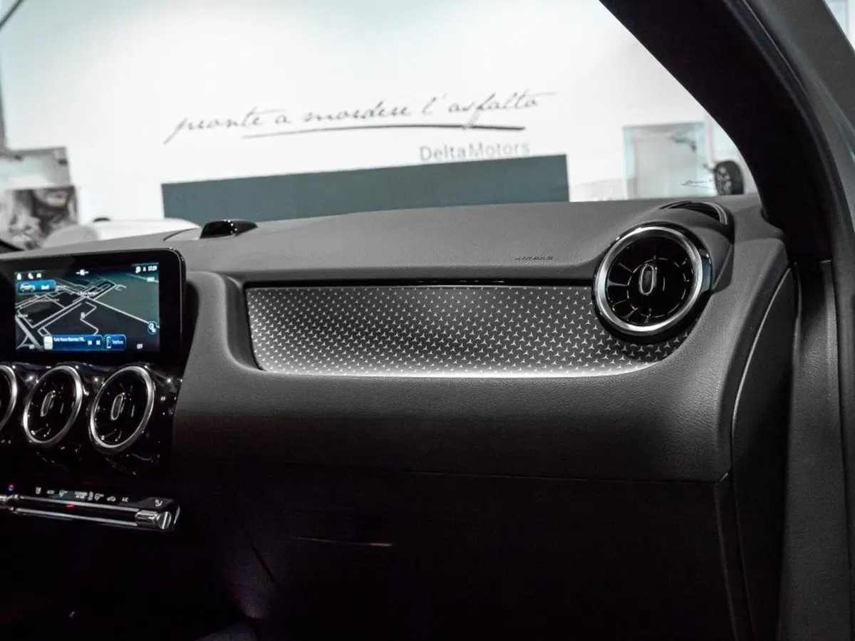 Mercedes-Benz GLA SUV nuova a Ancona (15)