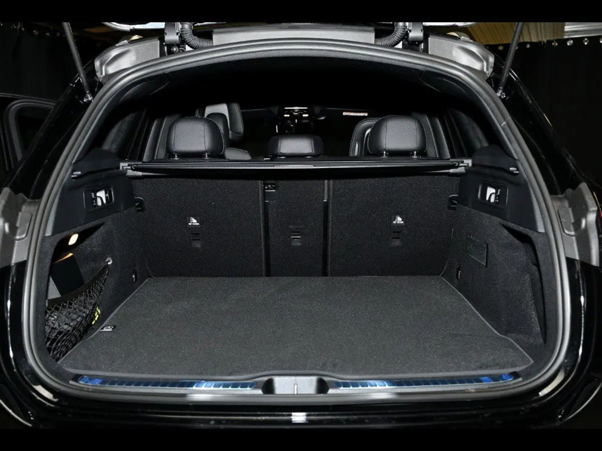 Mercedes-Benz GLC SUV nuova a Ancona (10)