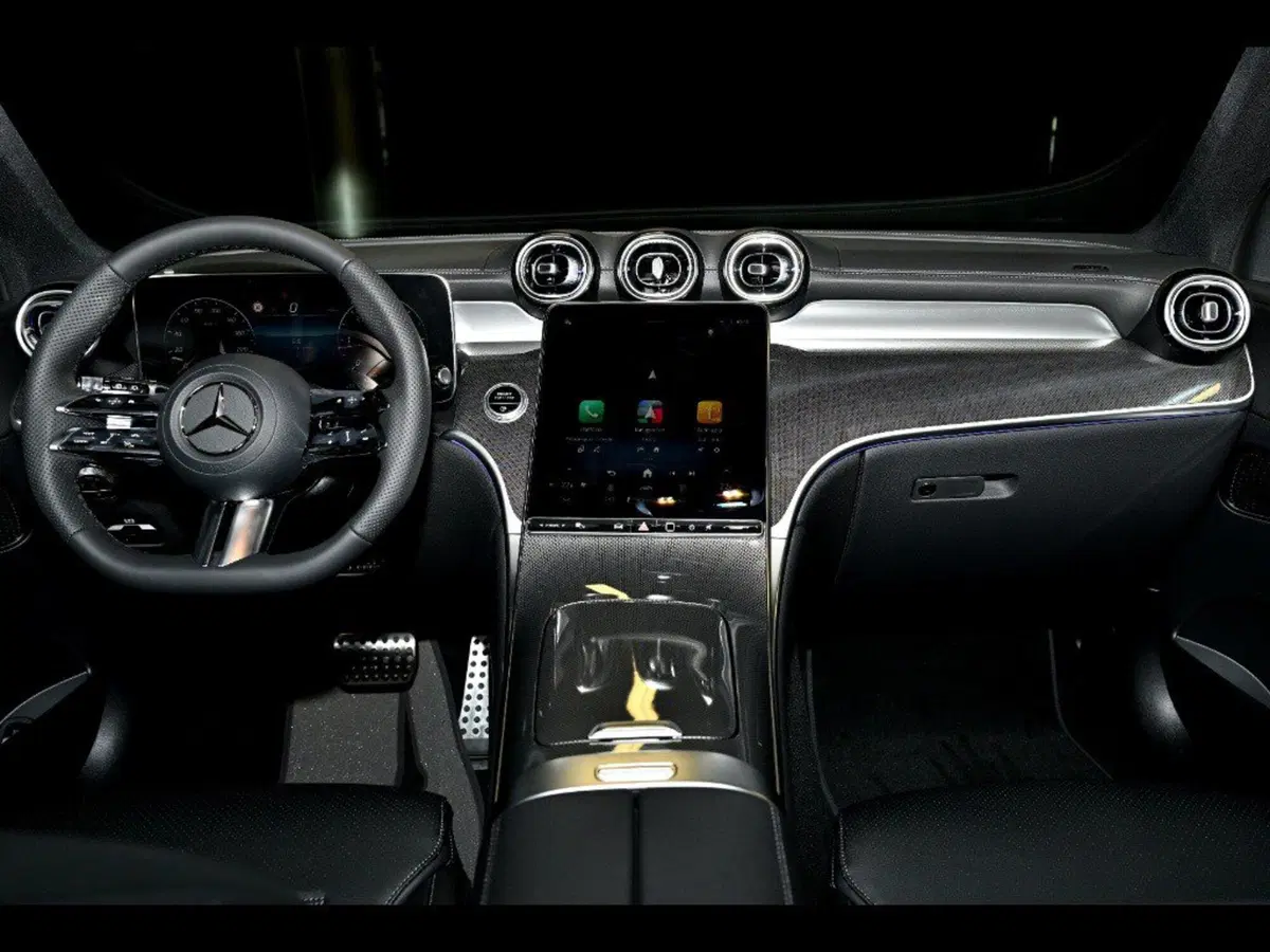 Mercedes-Benz GLC SUV nuova a Ancona (14)