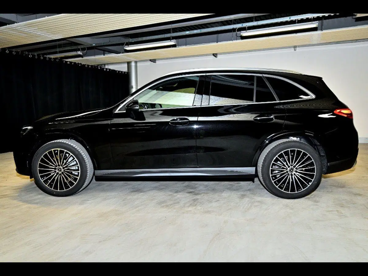 Mercedes-Benz GLC SUV nuova a Ancona (2)