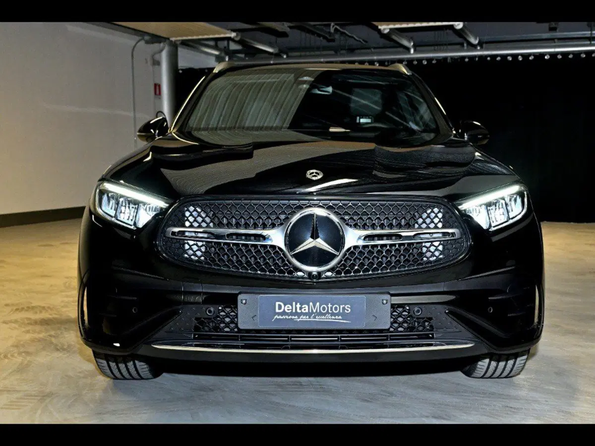 Mercedes-Benz GLC SUV nuova a Ancona (5)
