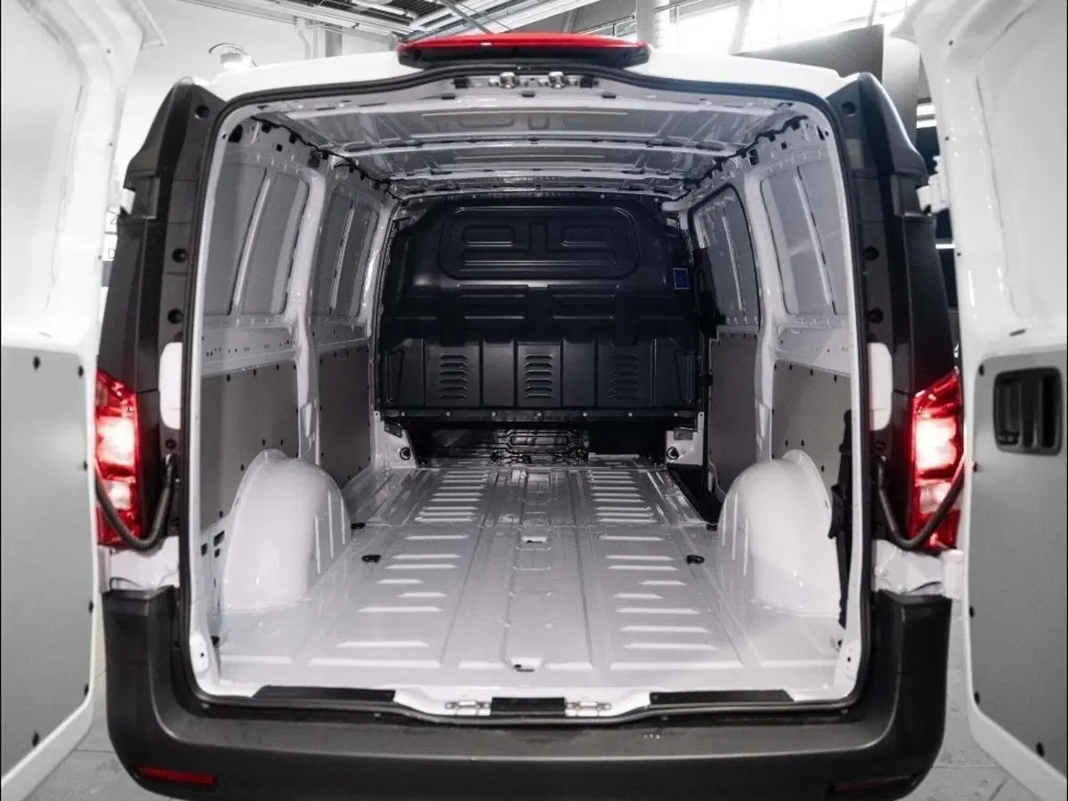 Mercedes-Benz Vito nuova a Ancona (10)