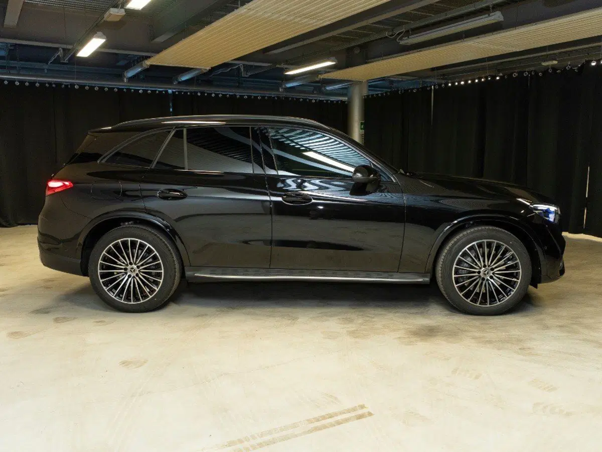 Mercedes-Benz GLC SUV nuova a Ancona (2)