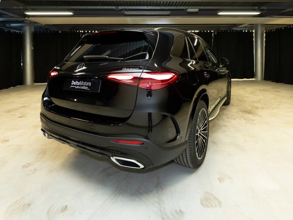 Mercedes-Benz GLC SUV nuova a Ancona (3)
