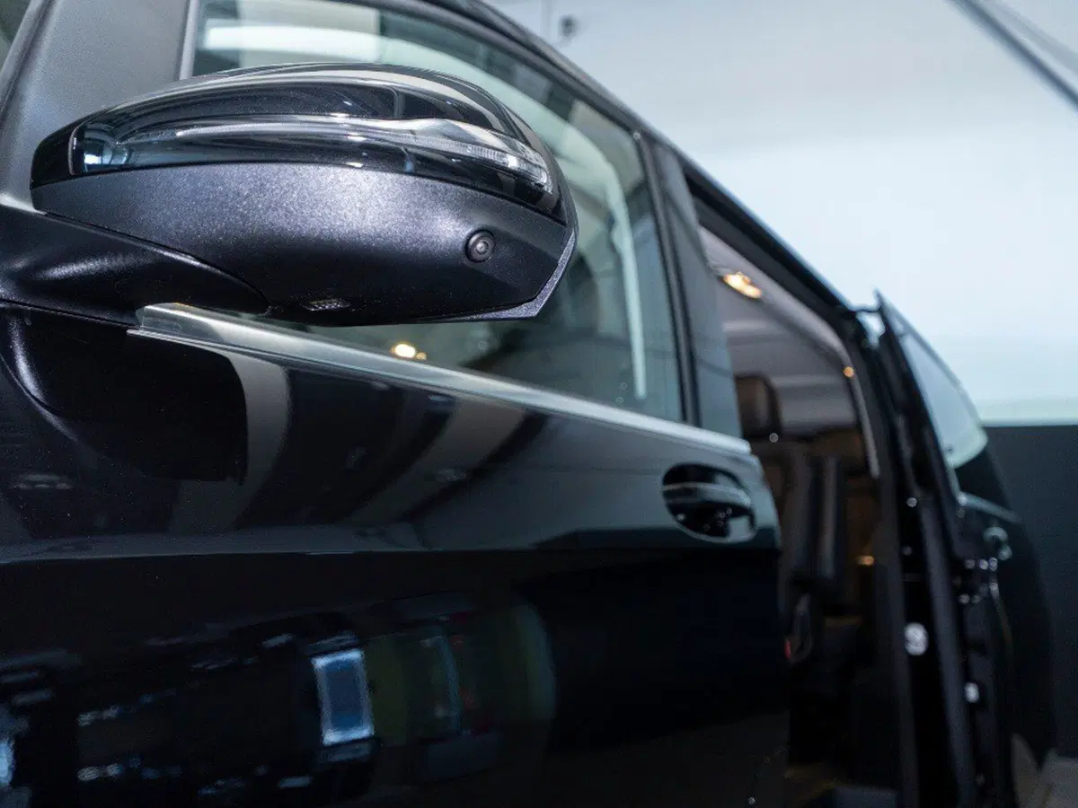 Mercedes-Benz Classe V nuova a Ancona (10)