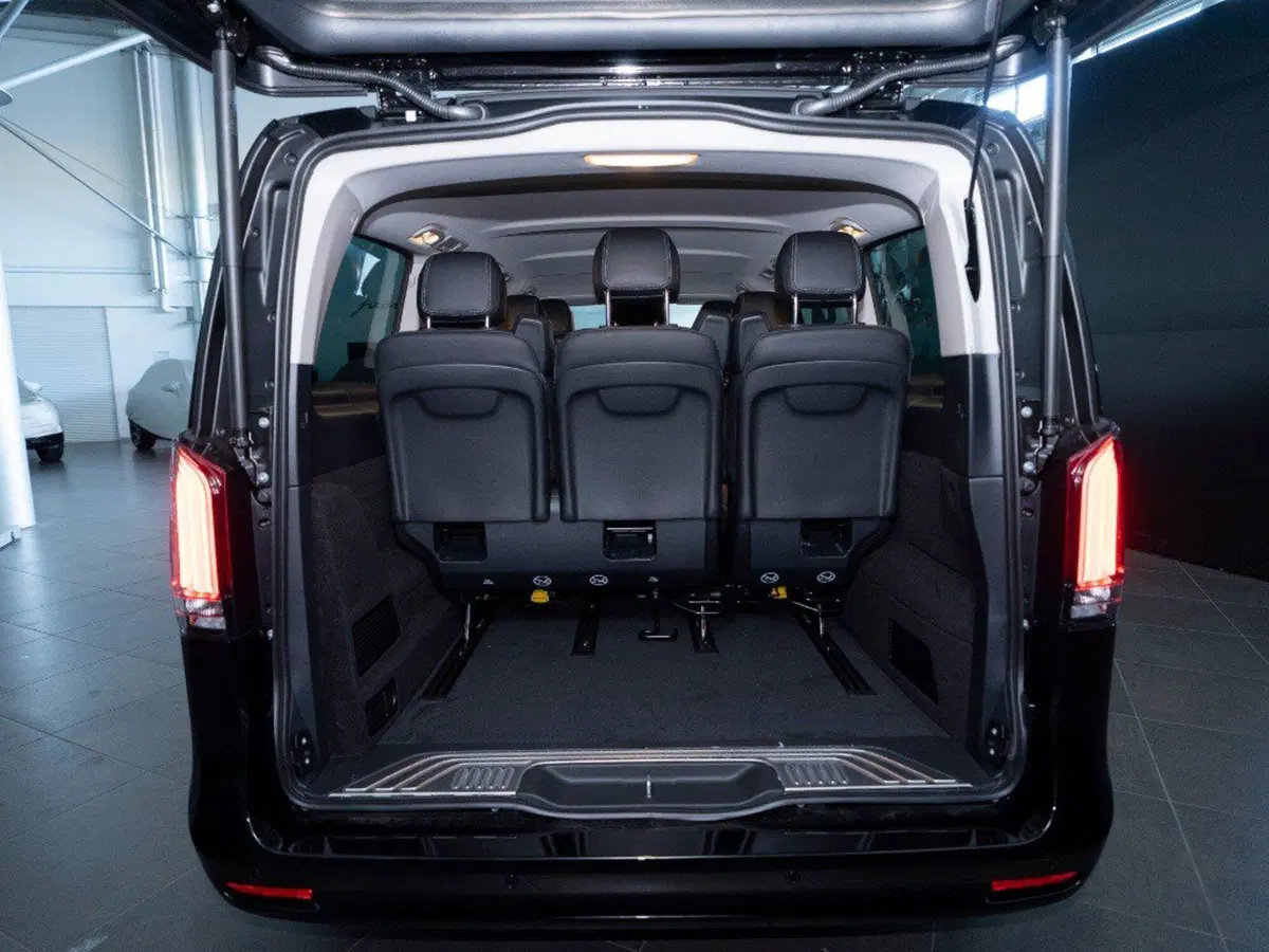 Mercedes-Benz Classe V nuova a Ancona (12)