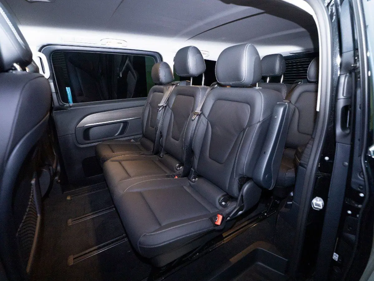 Mercedes-Benz Classe V nuova a Ancona (16)
