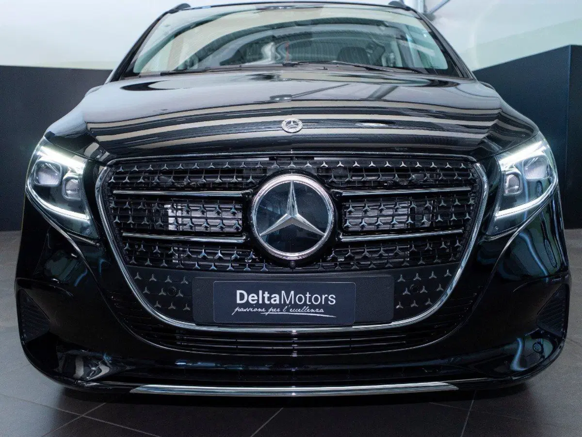 Mercedes-Benz Classe V nuova a Ancona (3)