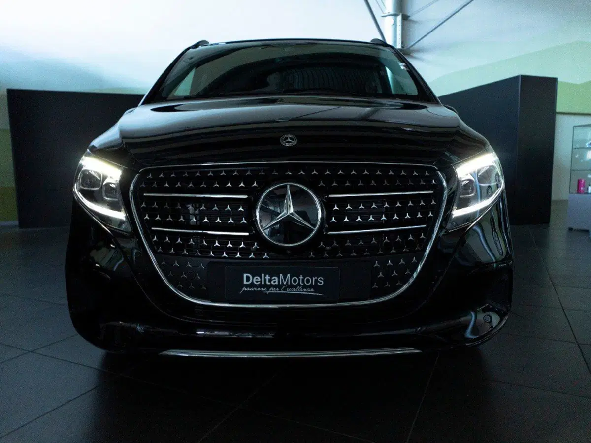 Mercedes-Benz Classe V nuova a Ancona (4)