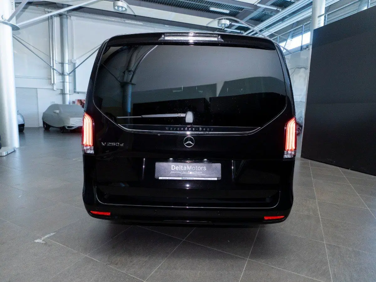 Mercedes-Benz Classe V nuova a Ancona (8)
