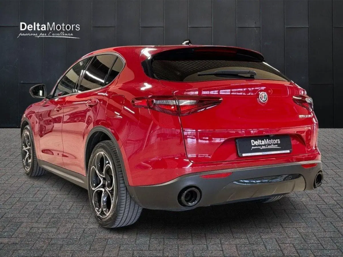 Alfa Romeo Stelvio usata a Ancona (3)