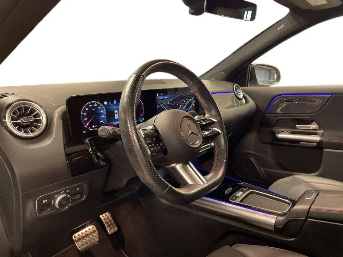Mercedes-Benz GLA SUV usata a Ancona (14)