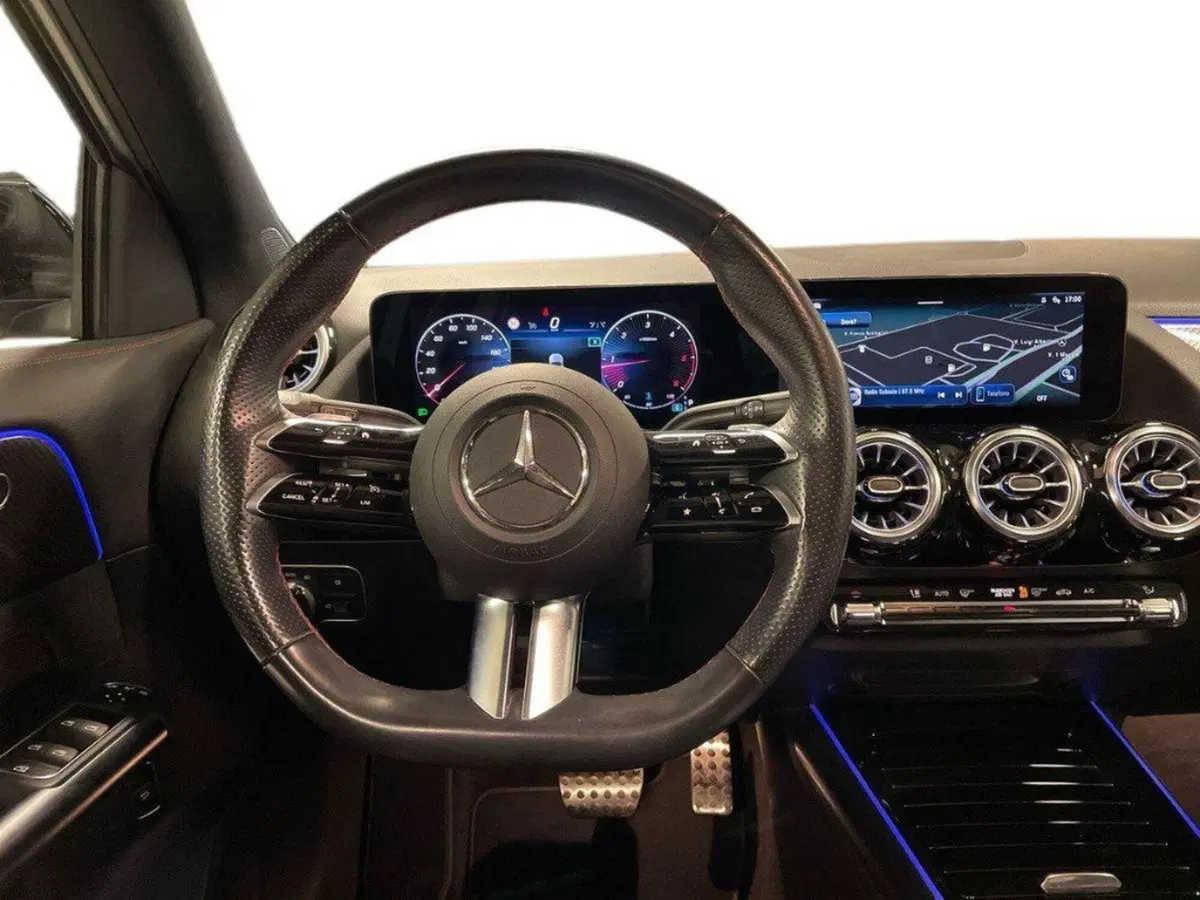Mercedes-Benz GLA SUV usata a Ancona (16)