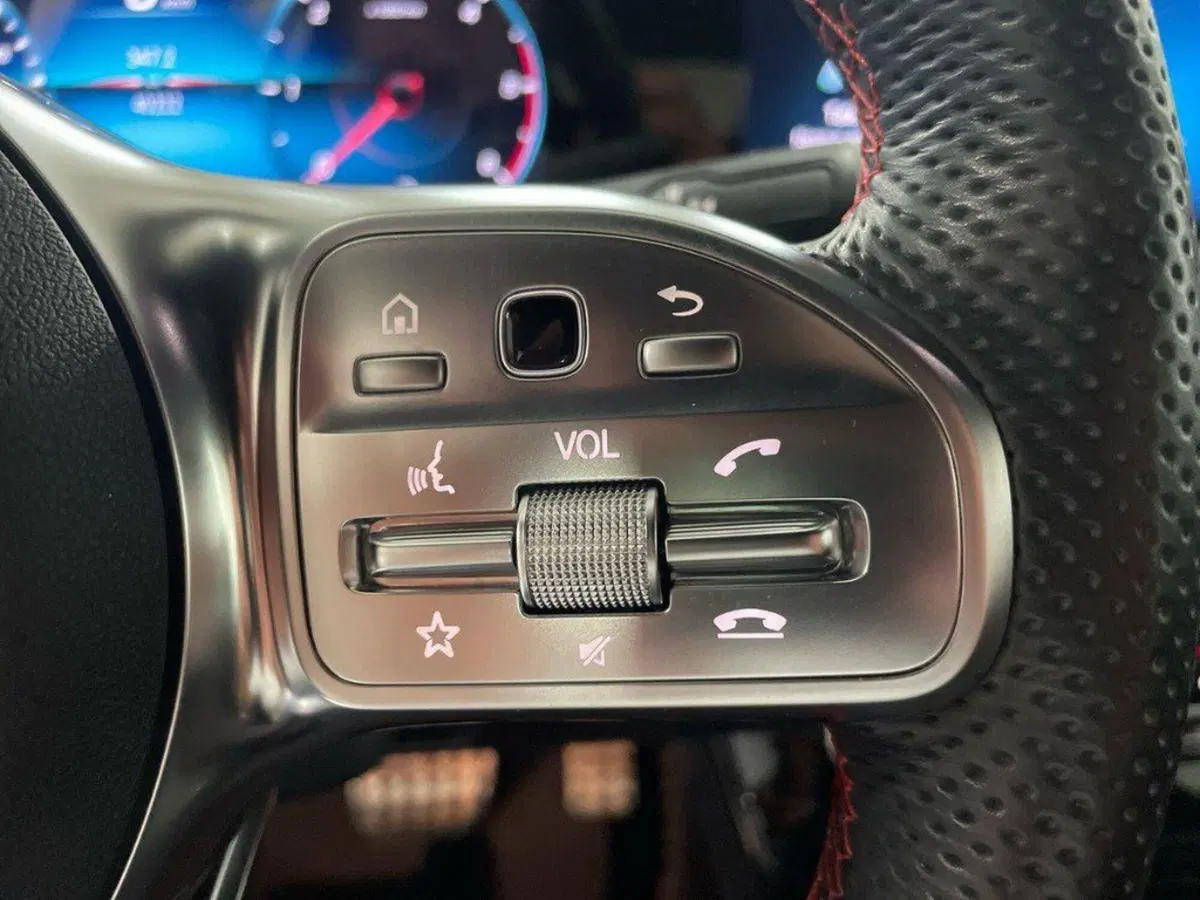 Mercedes-Benz CLA Shooting Brake usata a Ancona (16)