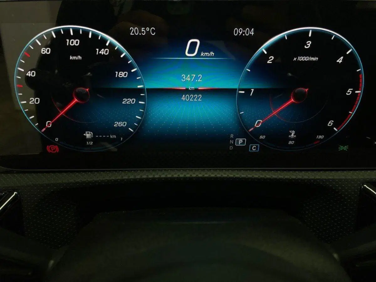 Mercedes-Benz CLA Shooting Brake usata a Ancona (17)
