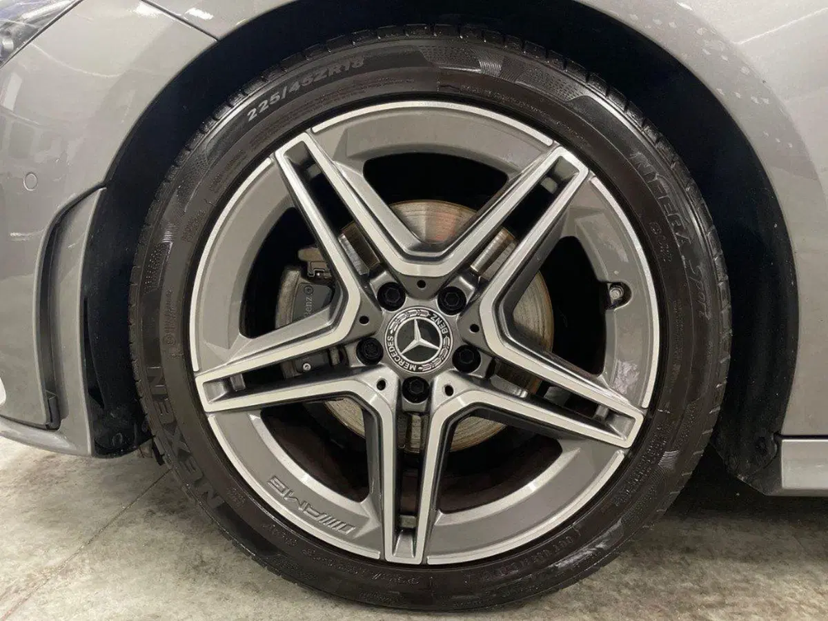 Mercedes-Benz CLA Shooting Brake usata a Ancona (8)