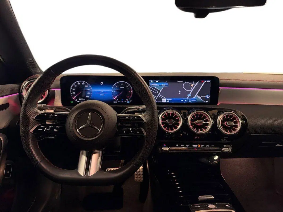 Mercedes-Benz CLA Shooting Brake usata a Ancona (14)