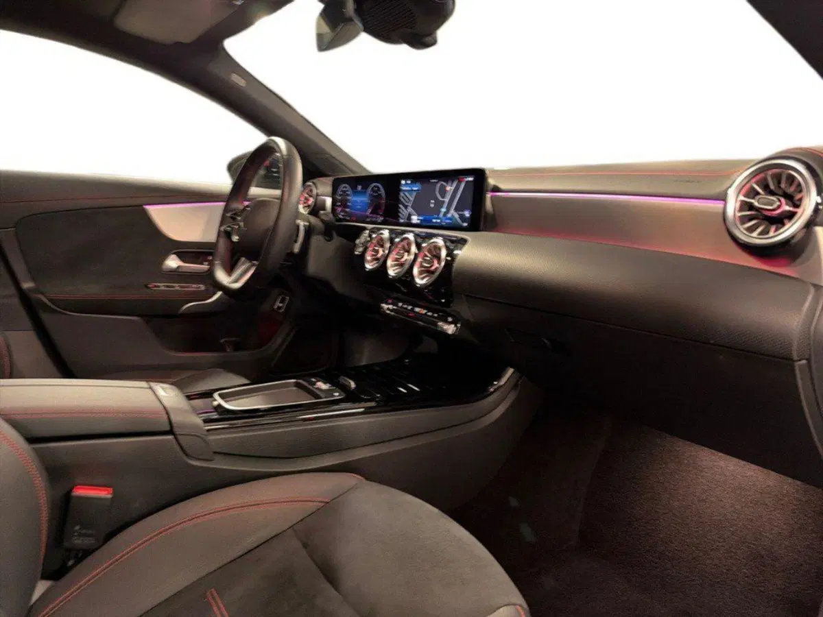 Mercedes-Benz CLA Shooting Brake usata a Ancona (16)