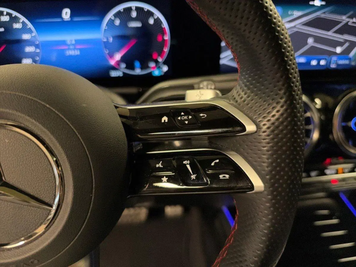 Mercedes-Benz GLA SUV usata a Ancona (18)